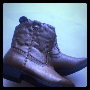 Faded Glory Girls Brown Boots